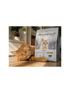 Ultra Premium Direct Light Sterilised Cat храна за кастрирани котки до спокойно спящ котарак